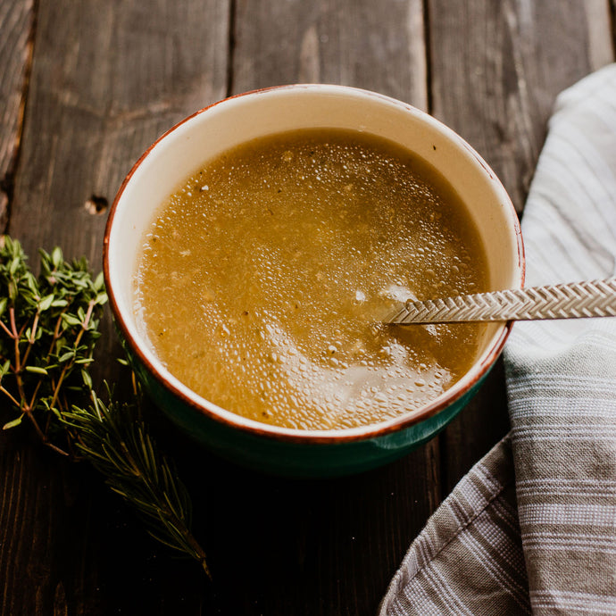 How to Make Easy Chicken Broth